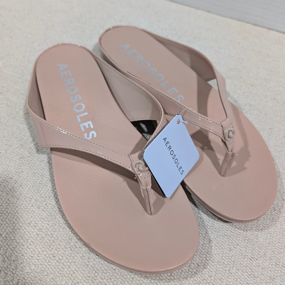 Aerosoles Fisher Cipria Nude Patent Thong Sandals Womens 8M New
